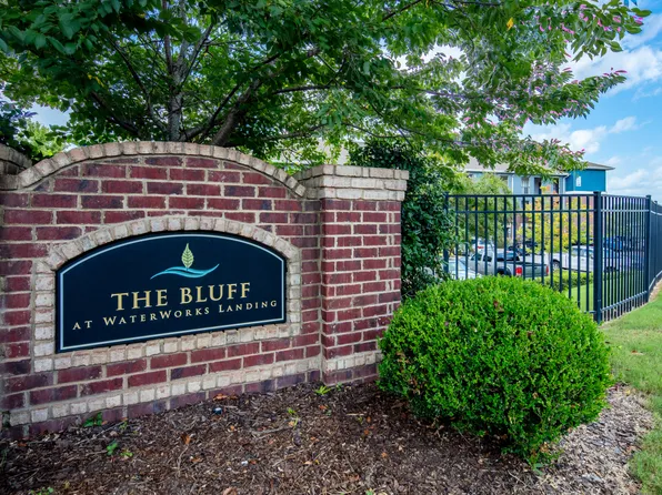 The Bluff at Waterworks Landing
