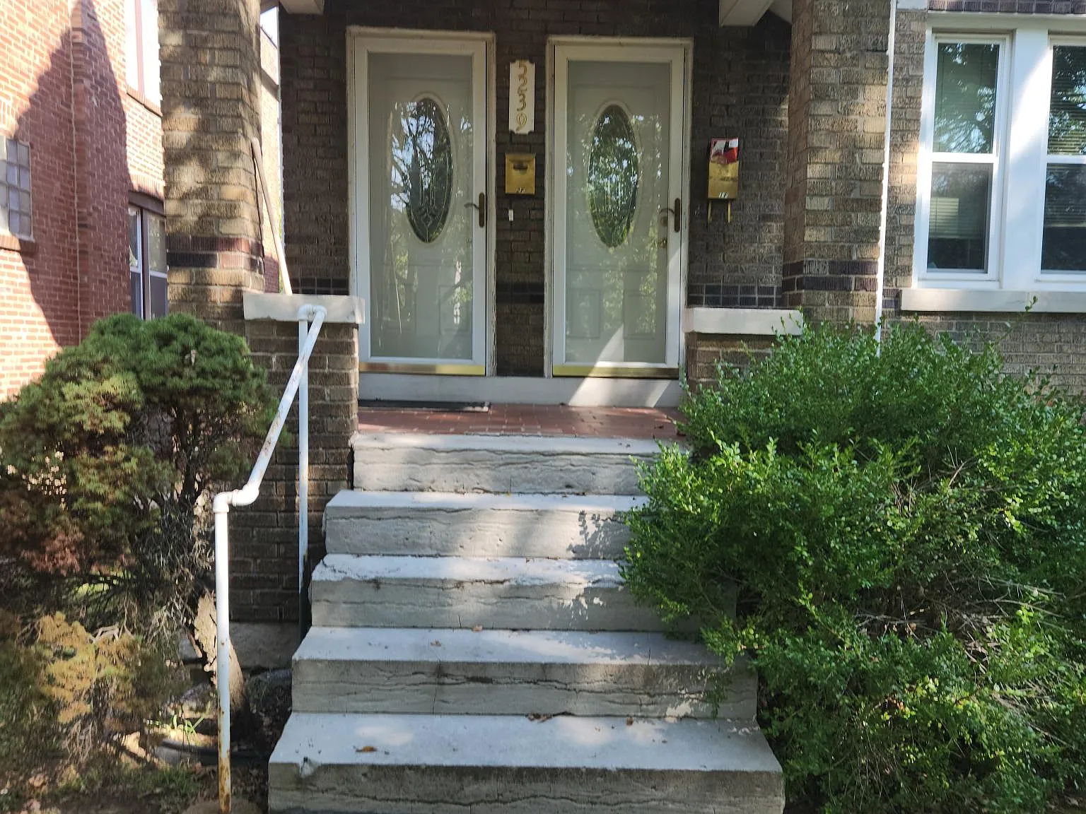 2 bed, 1500 sqft, $1,200 — Photo 1