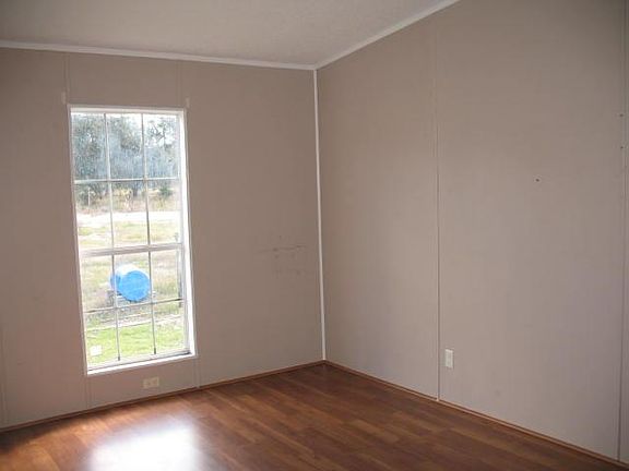 5th image of 105 Henry Norwood Way