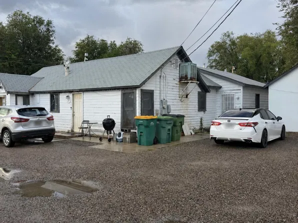 706 N Dustin Ave, Farmington, NM 87401