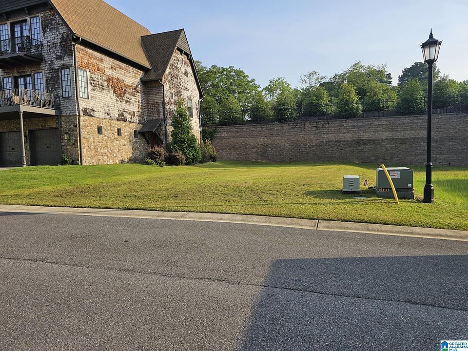 2nd image of 7834 Belle Vue Cir #12