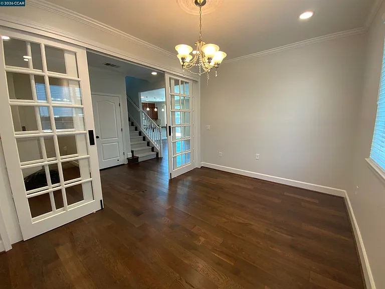 1826 Rosemary Dr — Photo 13