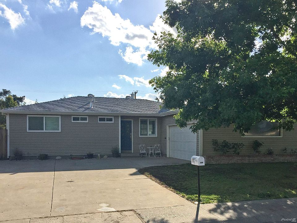 108 Henderson Way - Folsom