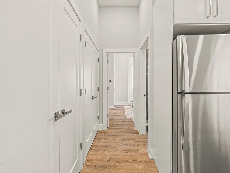 714 Maple St #4 — Photo 6