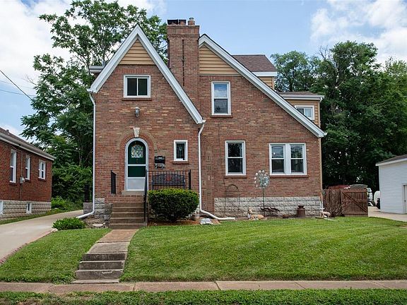 3rd image of 2376 Goodale Ave