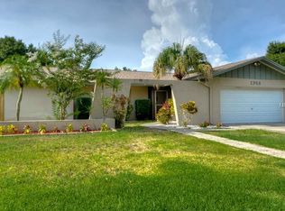 2348 Willow Tree Trl, Clearwater, FL 33763