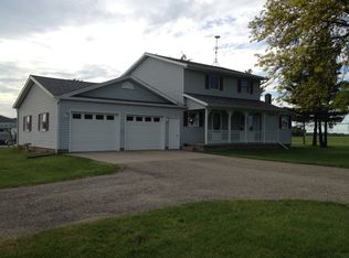 6127 N Forest Hill Rd, Saint Johns, MI 48879