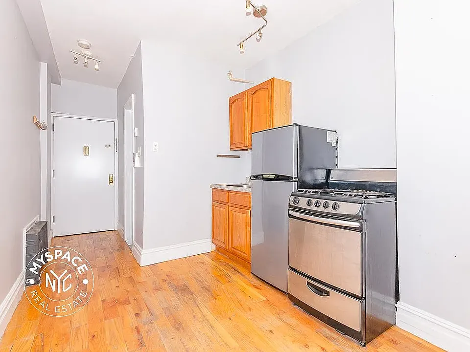 707 Sterling Pl #2A