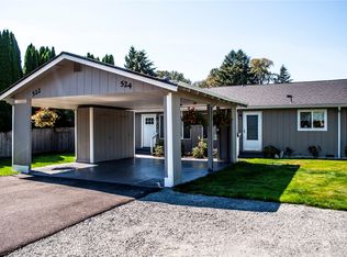 522 Russell Rd, Snohomish, WA 98290