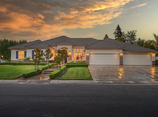 7438 N Highgrove Ln, Fresno, CA 93711