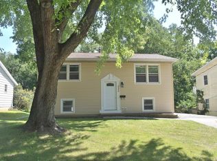 333 5th Street Ct, Silvis, IL 61282
