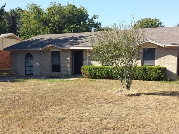 2nd image of 331 Linkcrest Dr