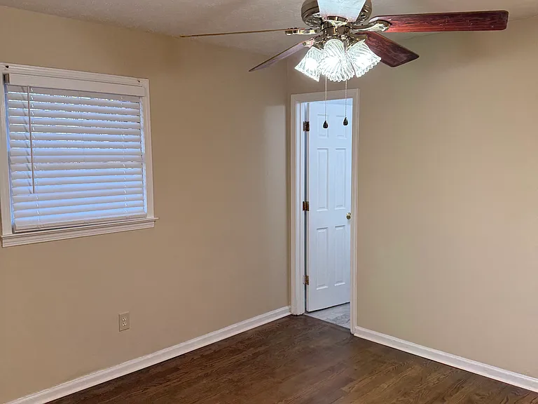 4624 Burns Rd — Photo 8
