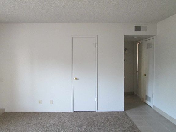 3rd image of 1975 Emma Lee Ln