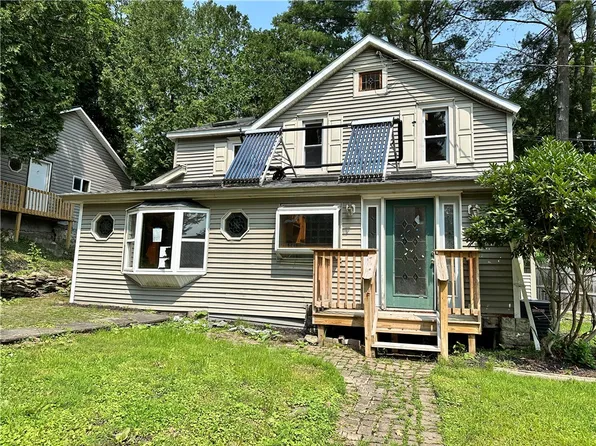 161 East St, Oneonta, NY 13820