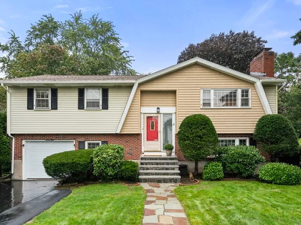 99 Graymore Rd, Waltham, MA 02451
