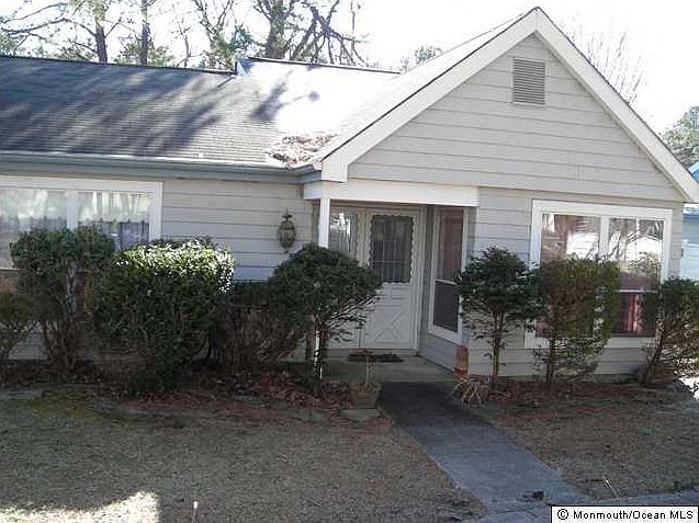 1st image of 675 Buckingham Drive #B