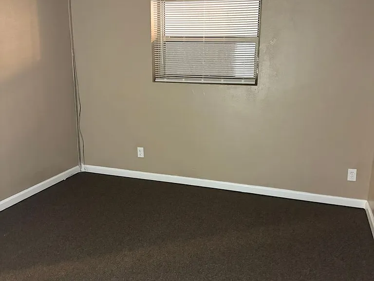River Pointe Apartments — Photo 20