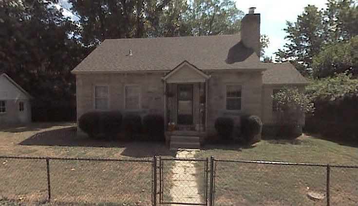 Fenced-in yard