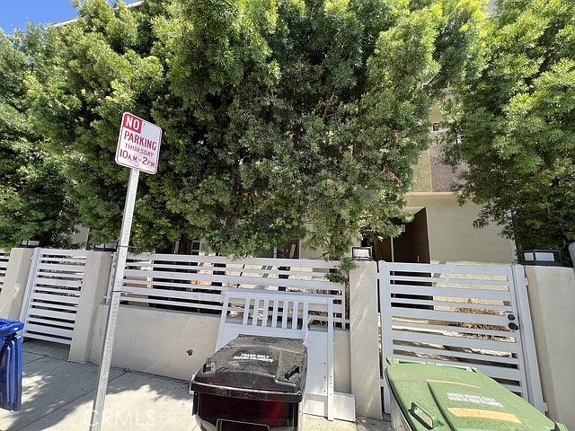 1st image of 3855 139th St
