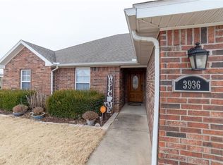 3936 Solitude St, Springdale, AR 72764