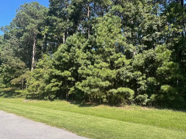 17 Indian Town Creek Drive, Hertford, NC 27944