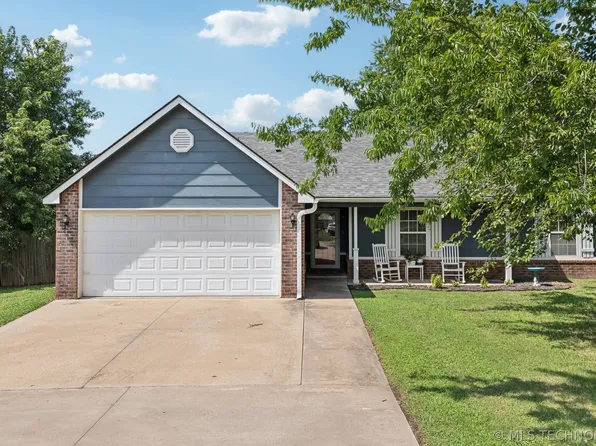 9195 E Shiloh Rd, Claremore, OK 74019