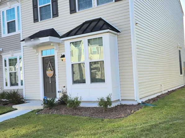 8725 Red Canyon Way, Raleigh, NC 27616