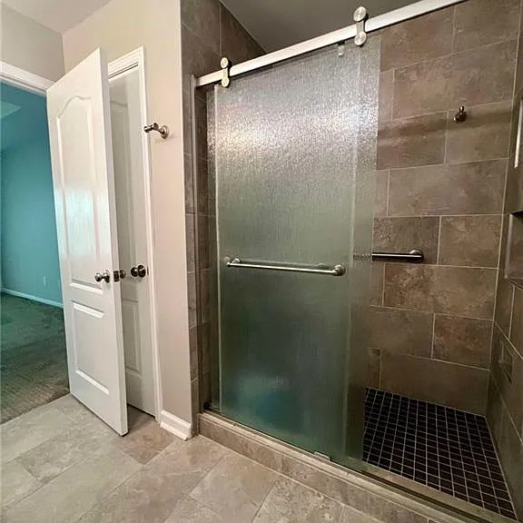 3232 Brockenhurst Dr — Photo 19
