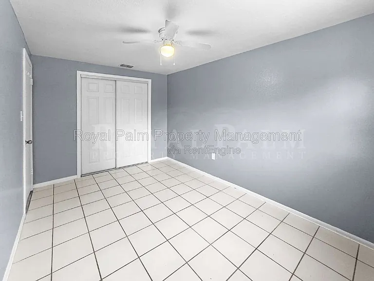 6617 Warwick Cir — Photo 18