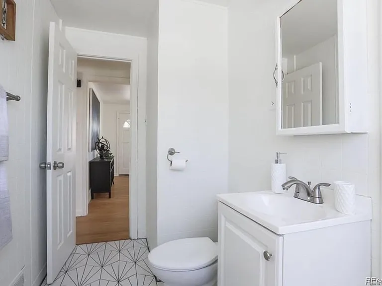 1385 S Alcott St — Photo 11