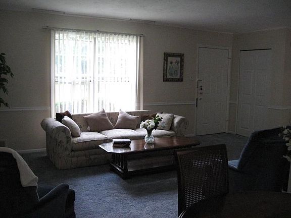2nd image of 16 Churchill Ln