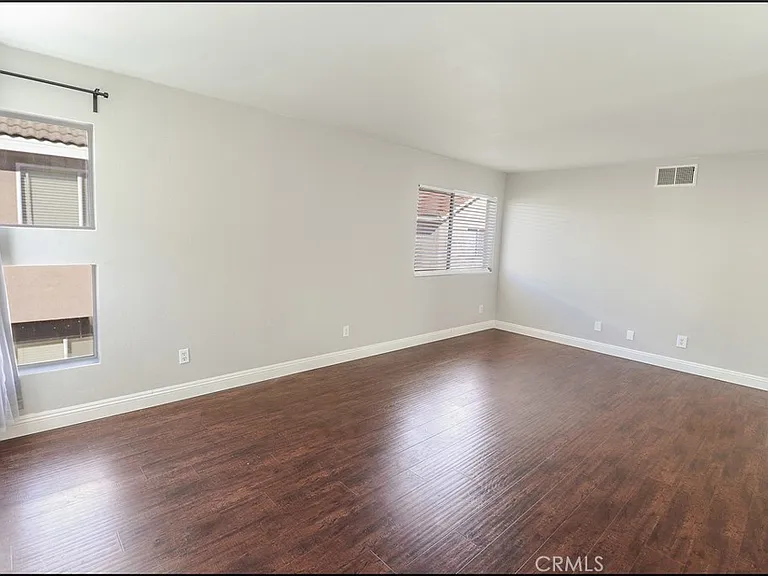 5 Chatham Ct — Photo 15
