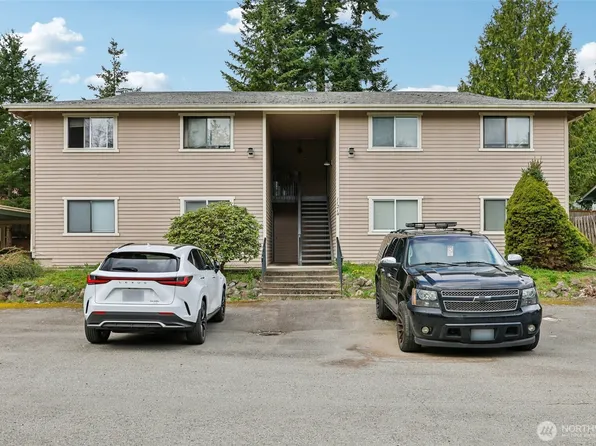 11214 126th Avenue Ct E, Puyallup, WA 98374