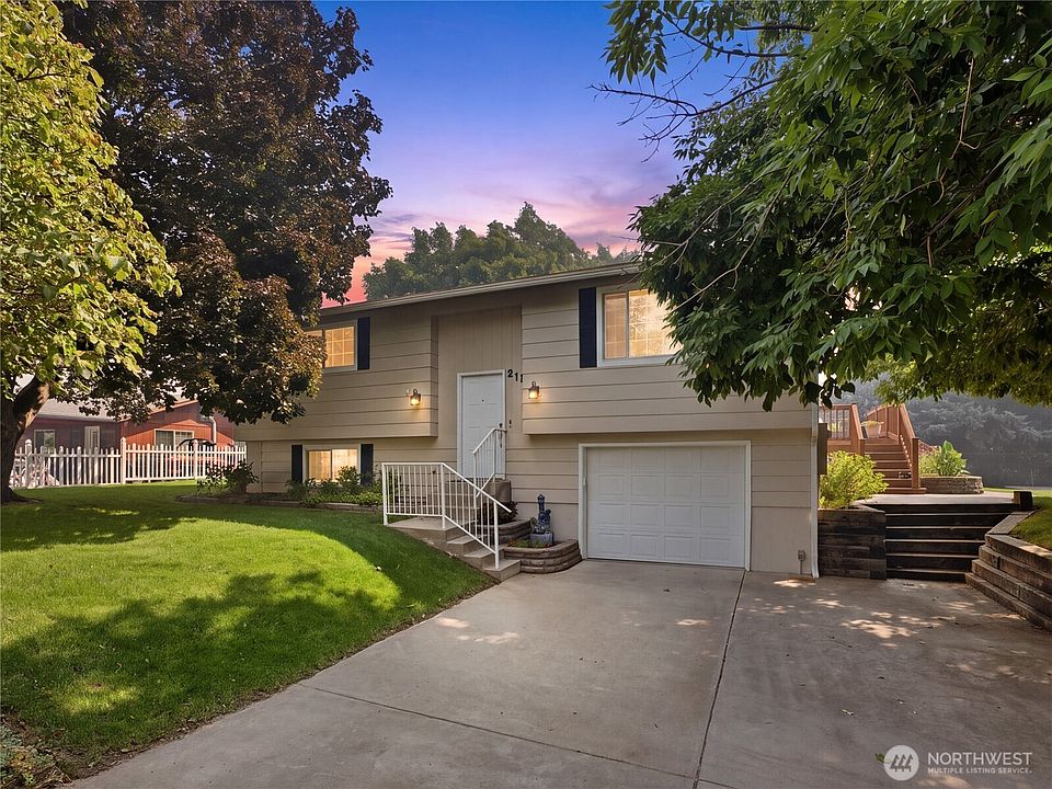 1st image of 217 Ridgemont Drive