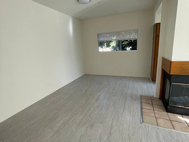 11281 Peach Grove St #11281 — Photo 8