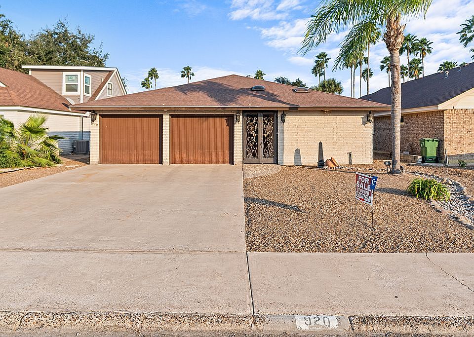 1st image of 920 Palm Dr