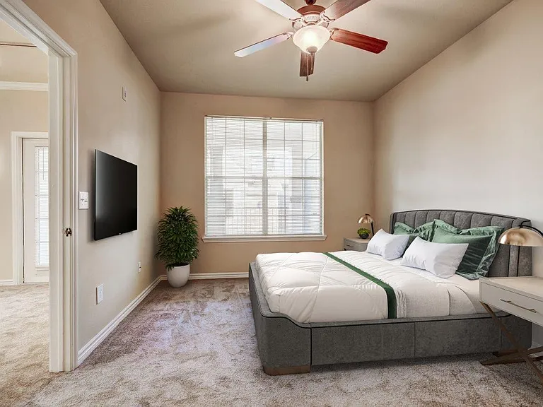 Chateau Mirage Apartment Homes — Photo 8