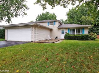 10 Emery Dr, Bourbonnais, IL 60914