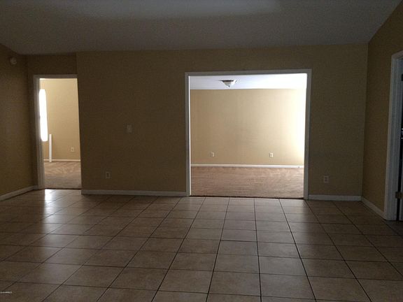 4th image of 501 W Westcott Dr