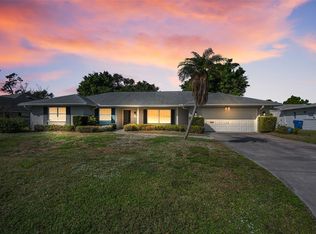 4 Hibiscus Rd, Belleair, FL 33756