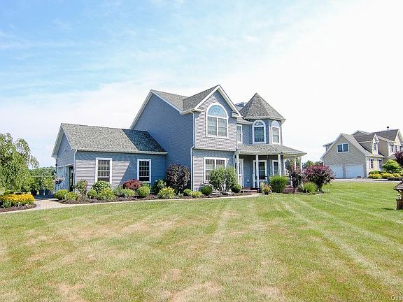 2nd image of 38 Tweddle Farm Ln