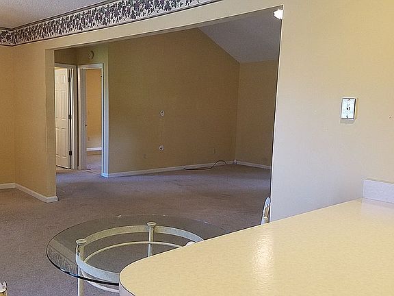 Kitchen, living room