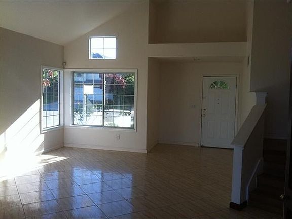 3rd image of 1125 Candlewood Dr