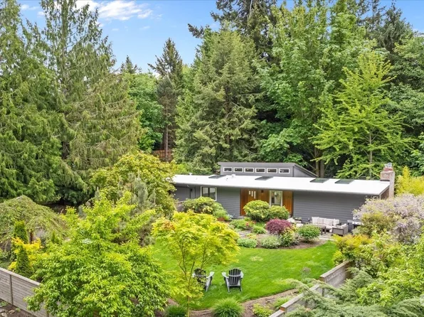 1075 NW 167th Street, Shoreline, WA 98177