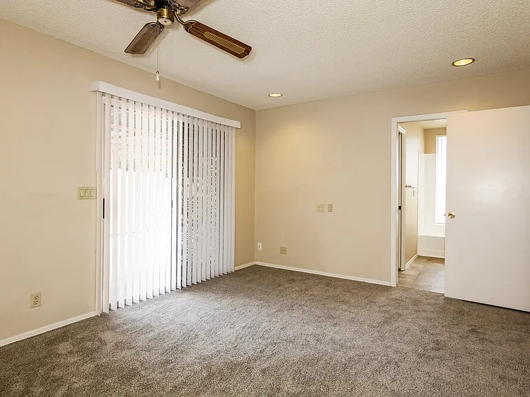 8602 W Ruth Ave — Photo 8