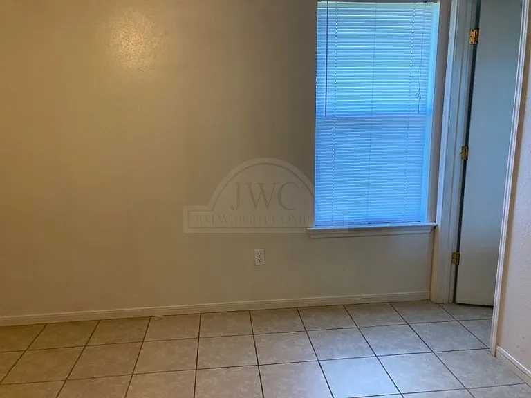 1617 Yuma Trl — Photo 11