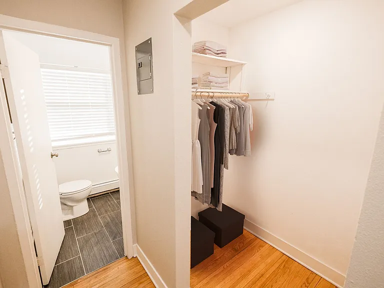 YG Flats — Photo 17