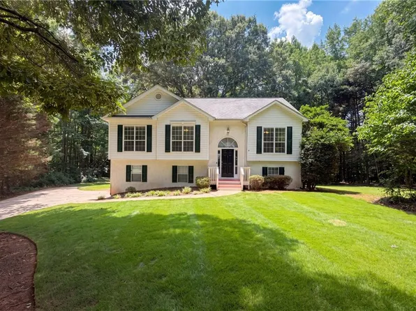 245 Mary Lynn Ln, Newnan, GA 30265