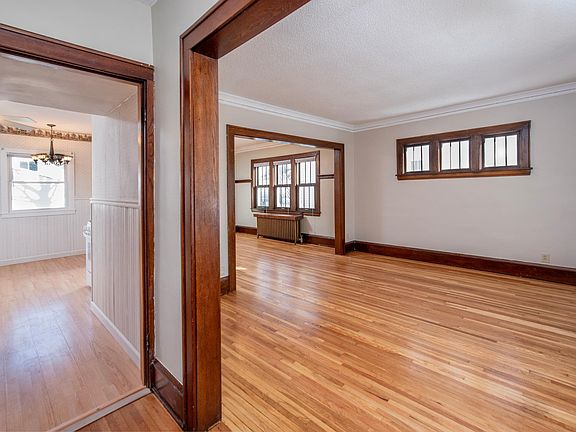5th image of 1625 Thomas Ave